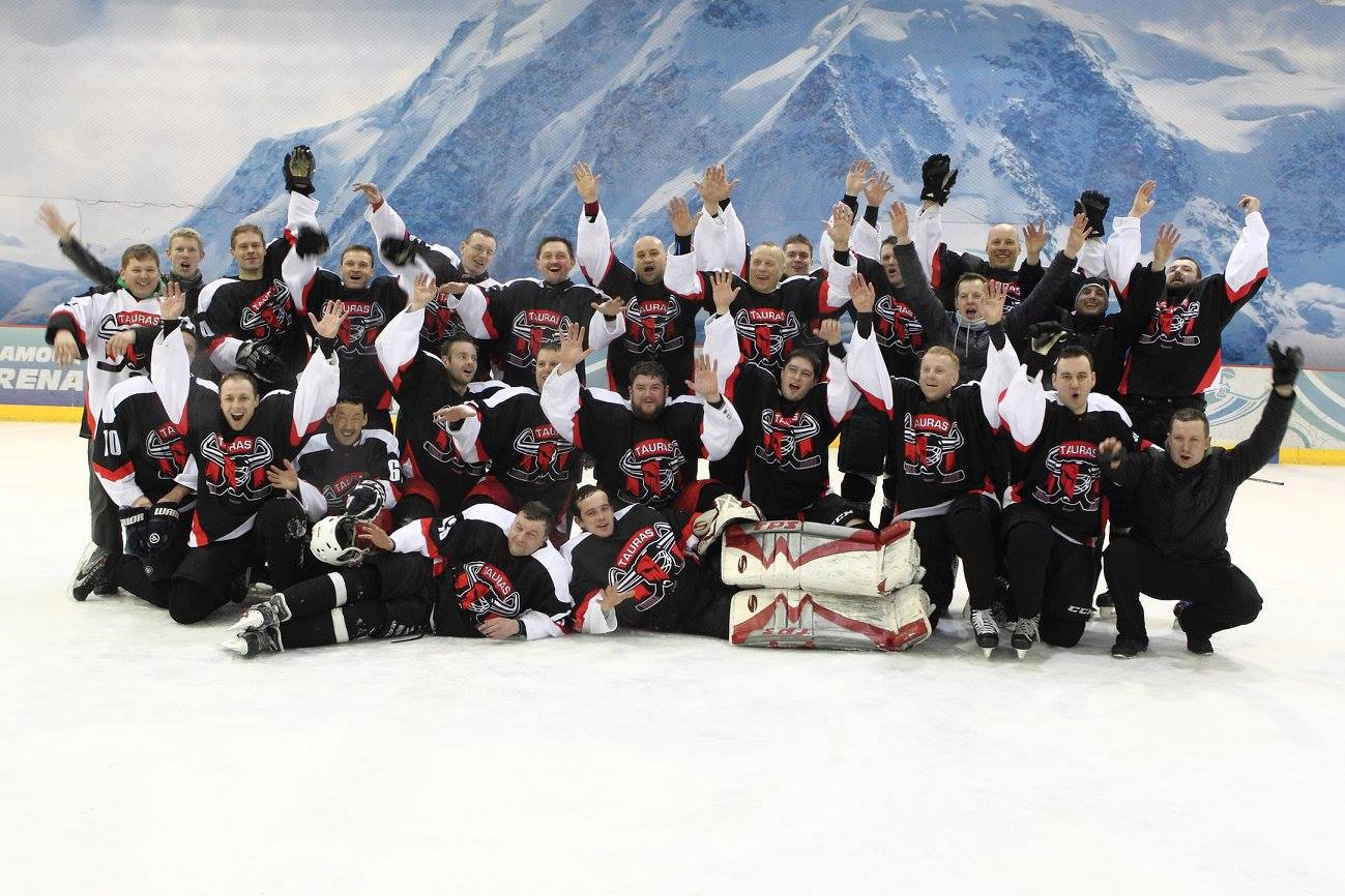 Tauras team group photo